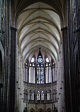 Rayonnant choir (after 1236) with lit triforium