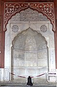 Mihrab of the Jama Masjid in Delhi (mid-17th century)