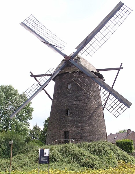 File:Windmuehle Dinslaken-Hiesfeld.jpg