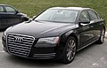 En Audi A8 vun 2011