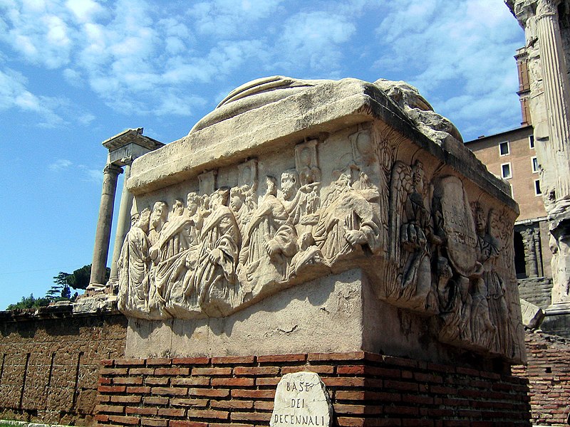 File:Forum decennalia base.jpg