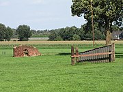 Kasteelterrein Zwanenburg met kleine ruïne