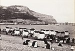 Badmaskiner vid strandkanten c. 1880