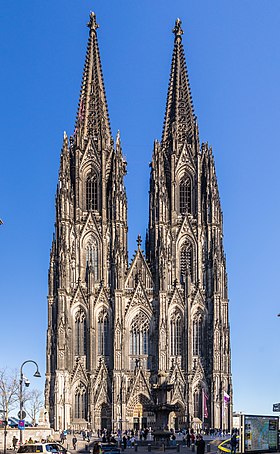 Façade de la Cathédrale de Cologne en 2022.