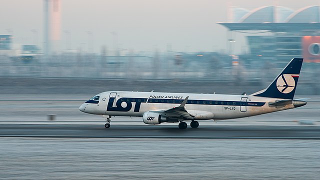 LOT (Polish Airlines / Polskie Linie Lotnicze) Embraer 175LR (ERJ-170-200LR) (reg. SP-LID, msn 17000136) at Munich Airport (IATA: MUC; ICAO: EDDM).