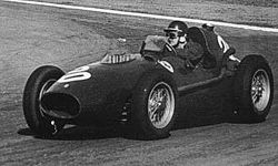 Mike Hawthorn Ferrarissa Argentiinan GP:ssä 1958