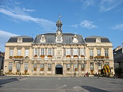 L'hôtel de ville avant restructuration.