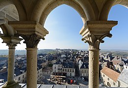 La vielle ville perchée de Laon vue de la cathédrale.