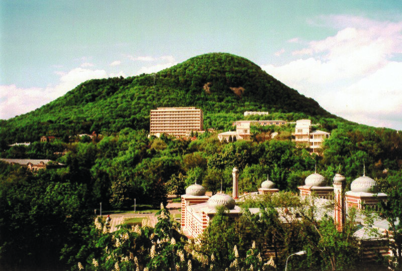 File:Zheleznovodsk. Mount Zheleznaya (WR).tif