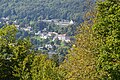 S Kapuzinerkloschter un dè oberè Stadtwäg. Ganz rächts s blauè Huus isch diè aalt Schuèl resp. s Voreinshuus