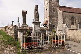 Le monument aux morts.