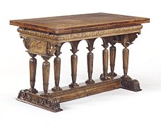 Table « en éventail » (3e quart du XVIe siècle, Metropolitan Museum of Art).