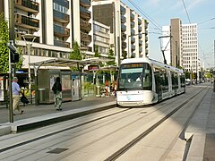 Aménagement d'une station standard de la ligne, Les Cholettes, avec son mobilier de station conçu par l'architecte Jean-Michel Wilmotte.