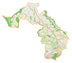 Mapa konturowa gminy Wielka Wieś, blisko centrum na prawo znajduje się punkt z opisem „Wielka Wieś”