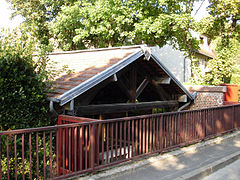 Lavoir couvert.