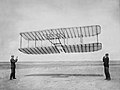 1901 glider being flown as a kite (cropped 4∶3).jpg