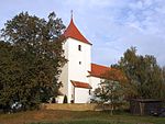 Olší (okres Brno-venkov) - kostel sv. Jiří od Z obr2.jpg