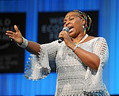 Yvonne Chaka Chaka, Unicef-ambassadör från Soweto.