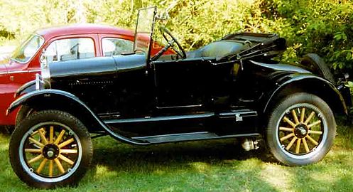 1926 Runabout – txanoa altuagoa da eta cowl-eko panel luzeagoa