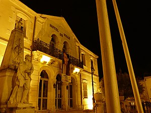 Vue de l'Hôtel de Ville.