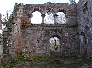 Palas und Fensterarkaden