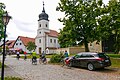 Hauptstraße und Kirche