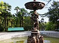 Fuente en el Dendrarium de Sochi.