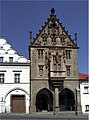 Kamenný trojúhelný štít (Kutná Hora)