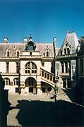 Cour intérieure.