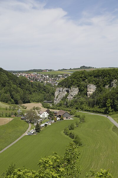 File:Läufelfingen Neuhaus Bucktenflue P6A7834.jpg