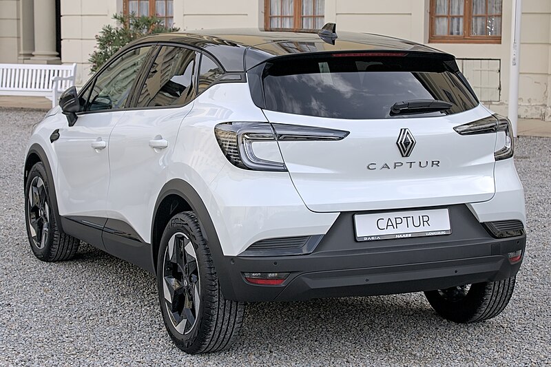 File:2024 Renault Captur II Automesse Ludwigsburg 2024 IMG 1382.jpg