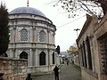 Mihrişah Valide Sultan külliyenin bir parçası olan Türbesi ve Cülus Yolu, Eyüpsultan