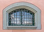 Thumbnail for File:Althofen Schlossplatz 2 Neues Schloss Gitterfenster N-Seite 2008201 4220.jpg