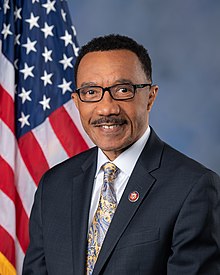 Kweisi Mfume, official portrait, 116th Congress.jpg