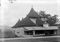 Masjid kas Minangkabau ing saubengé Padang Panjang (1912)