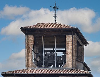 Cima del campanile con vista delle campane da Calmaggiore