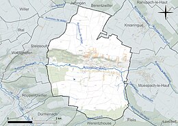 Carte en couleur présentant le réseau hydrographique de la commune