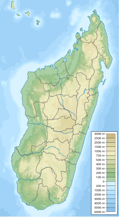 Mapa konturowa Madagaskaru, po lewej znajduje się punkt z opisem „ujście”