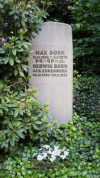 Grave and tombstone of Max Born at the historic city cemetery (Stadtfriedhof) in Göttingen, Germany.