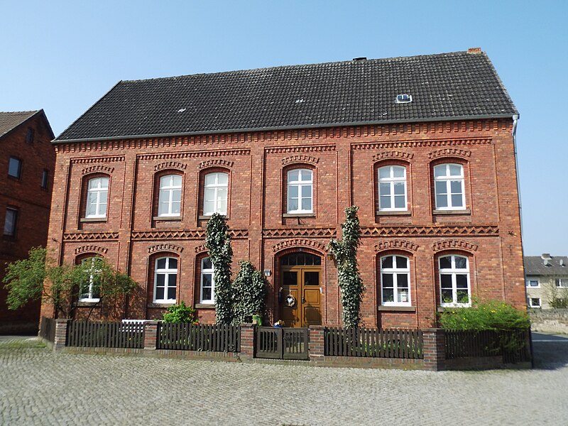 File:Höxter, OT Ottbergen, Kirchwinkel 5.jpg