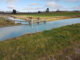 Overflow channel at north branch of Ashburton River/Hakatere