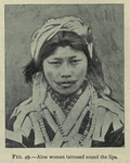 Ainu mit tätowierten Lippenumrandungen