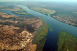 De Zambezi bij het vierlandenpunt met Namibië, Zambia, Zimbabwe en Botswana