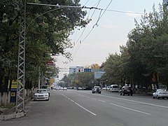 La rue Aouézov (ru).