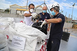 Emergenza ecoballe Golfo di Follonica - 50241361316.jpg