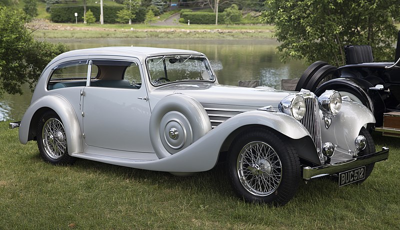 File:1935 SS1 Airline Saloon in All Silver, front right.jpg