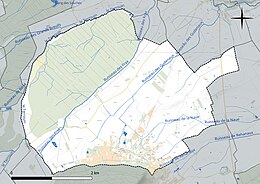 Carte en couleur présentant le réseau hydrographique de la commune