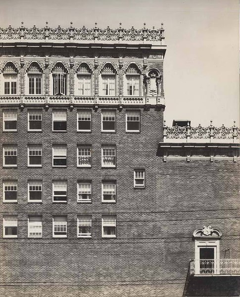 File:Detail of Seattle Theatre exterior, Seattle, circa 1926 (MOHAI 8894).jpg