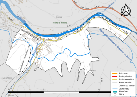 Carte en couleur présentant le réseau hydrographique de la commune