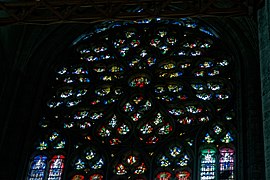 Beauvais - La Cathédrale Saint-Pierre de Beauvais - Central Crossing of Choir & Transepts - View on Rose Window in North Transept II.jpg